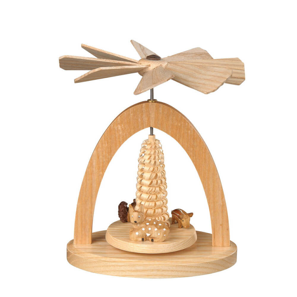 Christmas pyramid - Warming game with forest animals by Albin Preißler